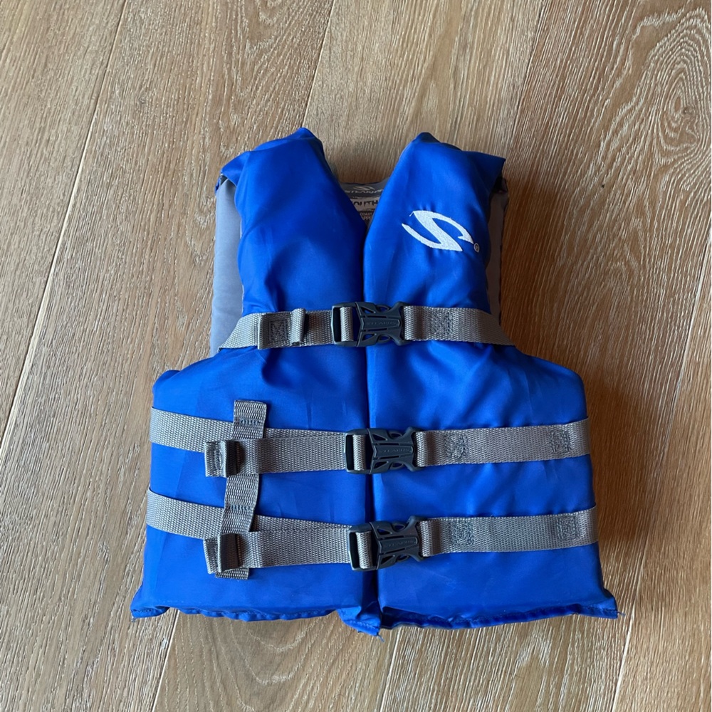 Stearns Youth Life vest